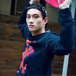 Meet your Posher, Louis